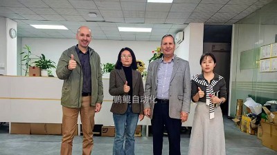 摩洛哥客户亲临考察，见证8轴智能喷涂设备魅力