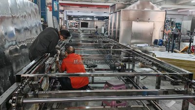 山东客户为何回购这款汽车减震器自动喷胶植绒线体？