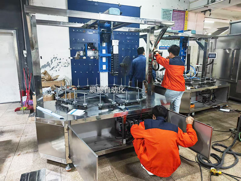 军壶内壁喷漆机调试