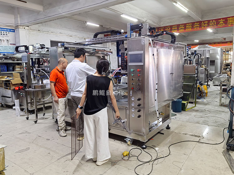 鹏鲲喷涂设备厂家