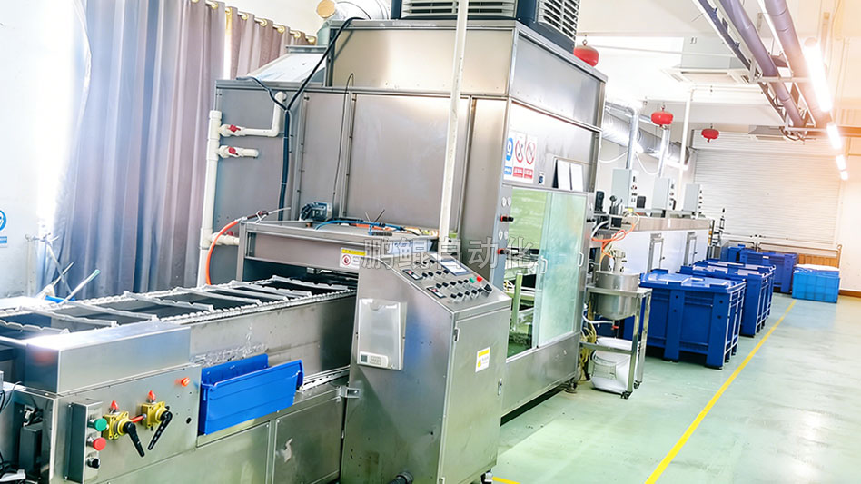 LED灯管灯带往复喷烤一体机