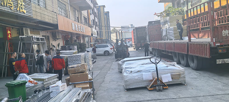 笔杆自动喷涂线发货