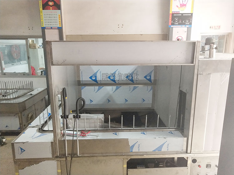 山东日照玻璃瓶硅胶喷烤一体机1