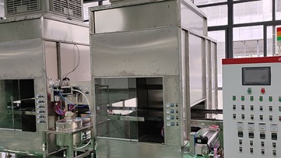 鹏鲲五金锯条在线往复喷烤线配套自动抓取上下料