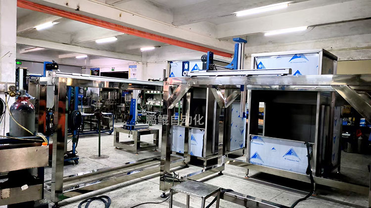自动化设备生产车间
