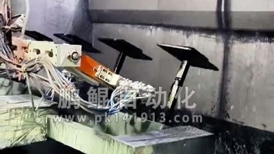 五金配件喷涂品质革命：鹏鲲 3 枪 8 轴机器人如何实现 "零缺陷" 生产