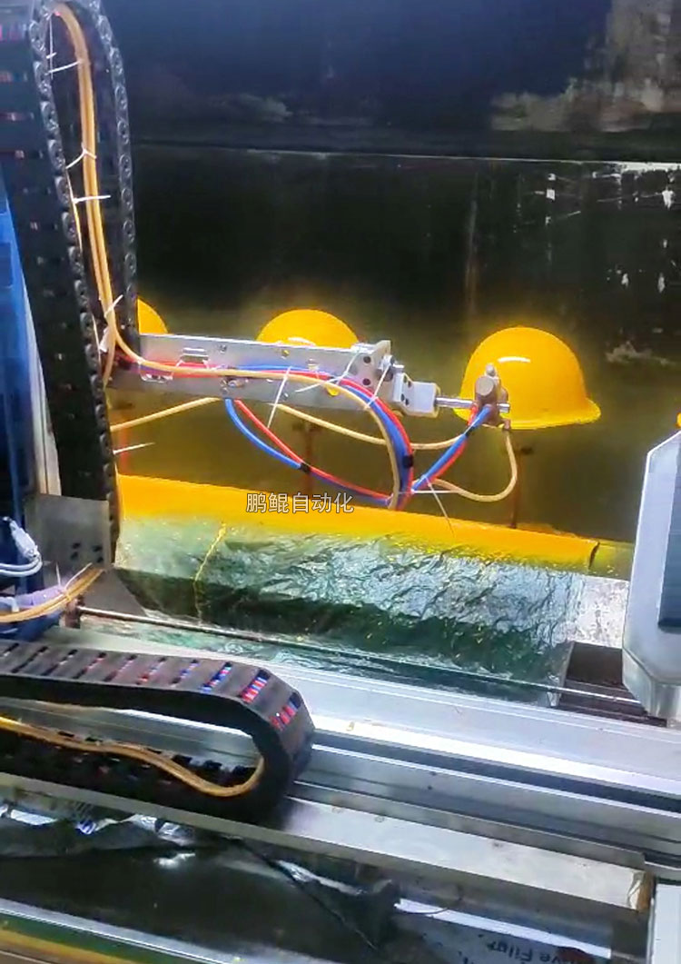 鹏鲲安全帽追踪式喷涂流水线1
