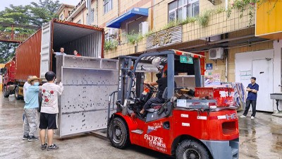 鹏鲲开孔器喷漆设备扬帆出海， 中国智造赢得马来西亚市场青睐